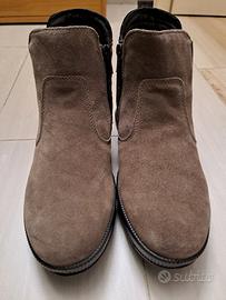 stivaletto donna in camoscio marca Enval Soft