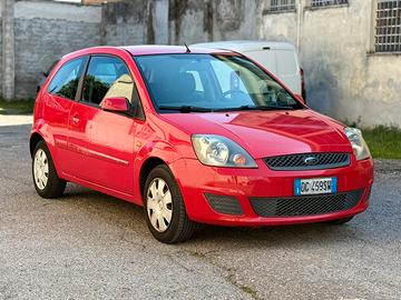 Ford Fiesta Ghia – OK Neopatentati –