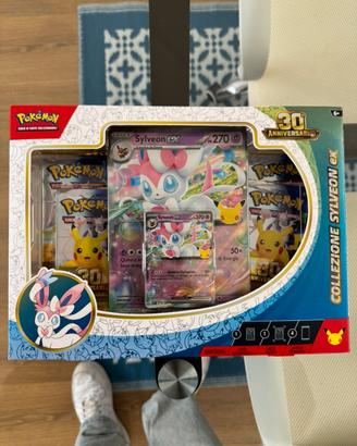 Pokemon 30 anniversario collezione sigillata