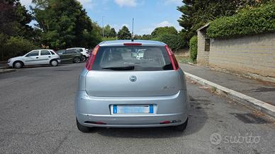 FIAT Grande Punto - 2009