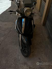 Beverly 250