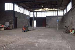 Immobile di 400 m² con 1 locale a Capannori