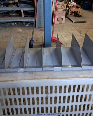 Ripiano per scaffali con 7 divisori