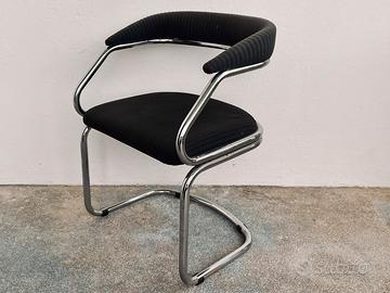 Poltroncina cantilever vintage in tubolare (‘70)