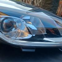 faro anteriore destro a LED  x Fiesta