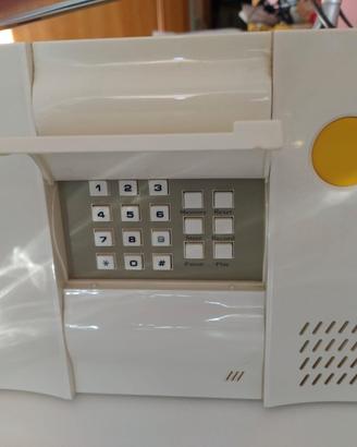 Antifurto Konig con combinatore telefonico