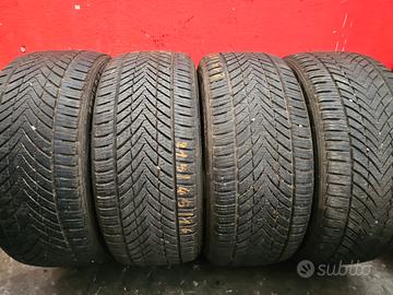 pneumatici 215/45 r16