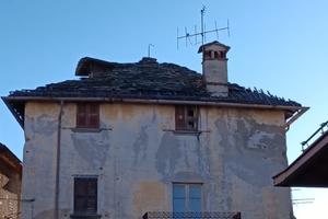 Casa completamente da ristrutturare