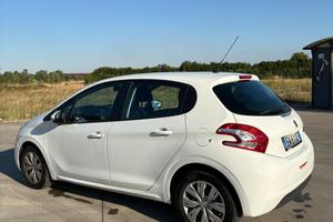 Peugeot 208 Gpl/benzina