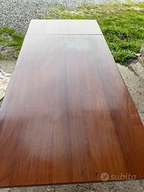 Tavolo allungabile in legno