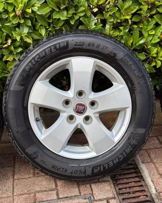 Cerchi 17" Fiat Freemont + Michelin Pilot Alpin 5