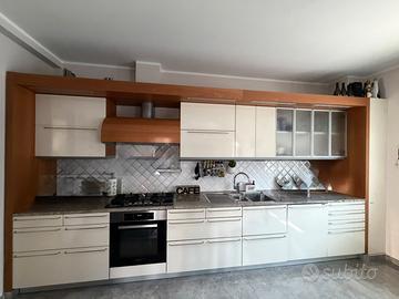 Cucina valcucine in legno di faggio