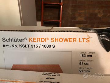 Piatto doccia a pavimento