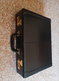 valigetta rigida con combinazione