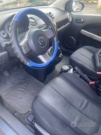 Mazda2 TARGA RUMENA