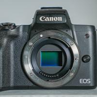 Canon eos m50 mark ii con lente del kit e scatola