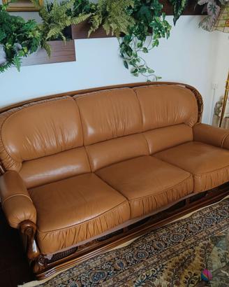 Elegante salotto classico in vera pelle naturale