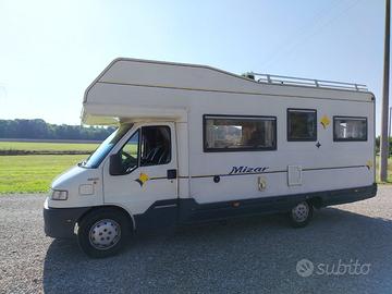Camper Mixar 180