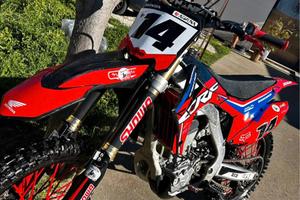 Honda crf 250 moto cross