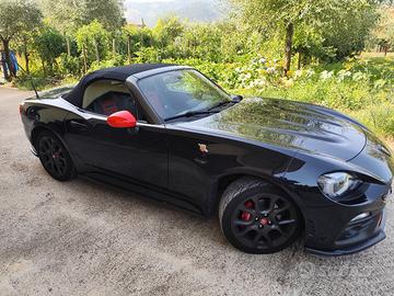Abarth 124 Spider 