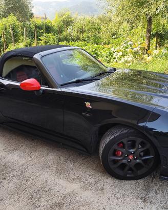 Abarth 124 Spider 
