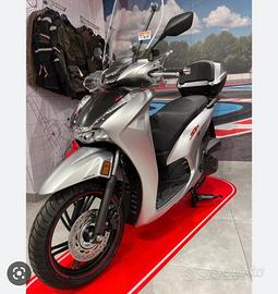 Honda SH 300 - 2023 - Moto e Scooter In vendita a Roma