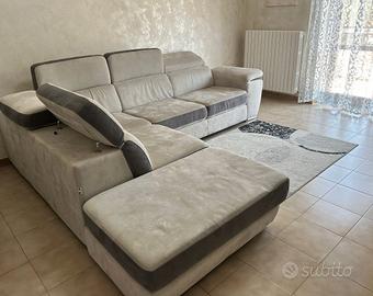 Divano angolare bicolore