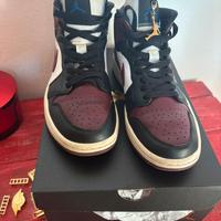 Jordan 1 Mid SE nero barbabietola scuro (donna)