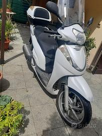 HONDA SH 300
