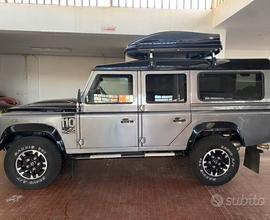 Land Rover Defender ADVENTURE