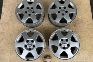 Cerchi in lega Opel Zafira 2001 15 pollici ET 43