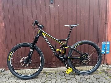 Mtb Full Suspension Devinci Troy Carbone ideale