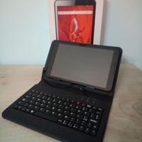 Tablet 8" Android con Tastiera – come nuovo