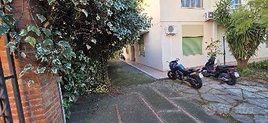 Battiati/Barriera grande 5 vani con cantina mq. 14