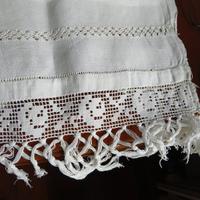 Asciugamani in tela ricamo a mano