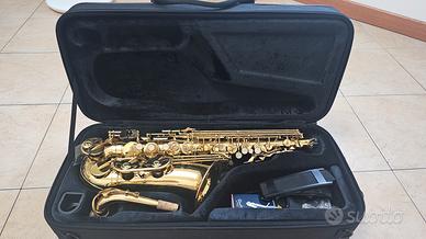 Ripamonti sax alto mod. LAR laccato+ astuccio
