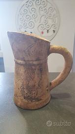 Brocca in terracotta