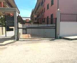 Garage [Rif: L-25]