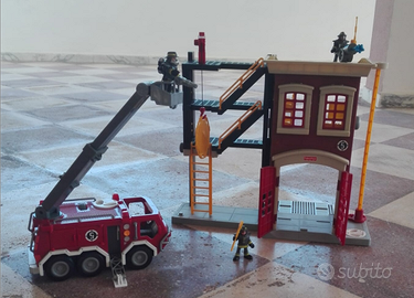 Caserma pompieri fisher price giocattolo