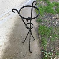 Porta vaso in ferro battuto