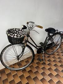 Bianchi epoca donna