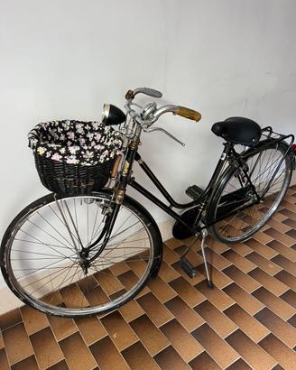 Bianchi epoca donna