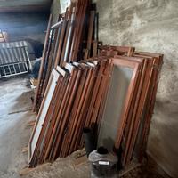 Serramenti in legno con vetri