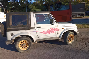 Suzuki samurai SJ413 4x4