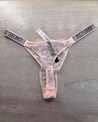 Mutande con brillantini victoria’s secret✨