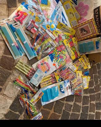 stock articoli compleanno