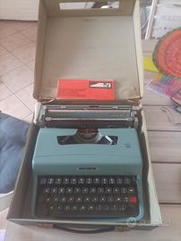 macchina da scrivere Olivetti Lettera 32 
