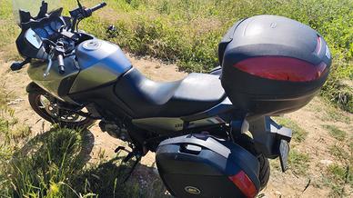 Moto Suzuki V-Strom DL 650