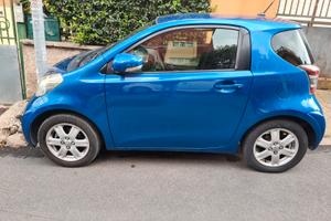 TOYOTA iQ - 2010 automatica super azzurra