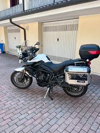 Triumph Tiger 800